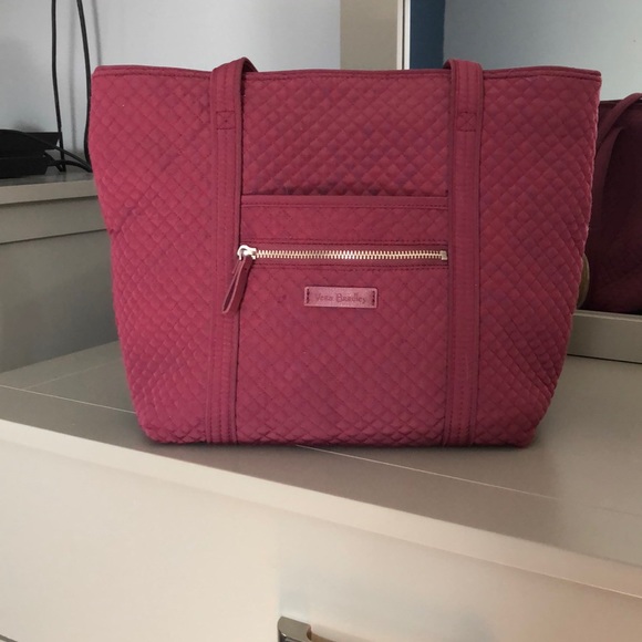 Vera Bradley Handbags - Vera Bradley purse